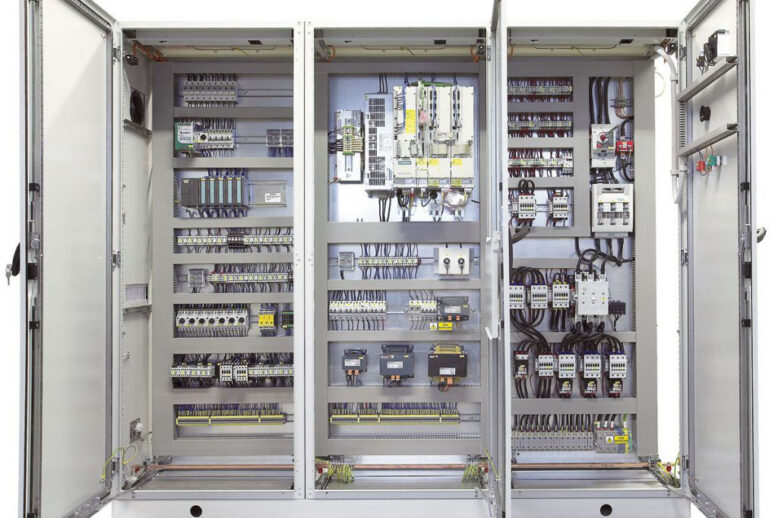 Hệ thống tủ điện điều khiển tự động hoá bao gồm những gì?